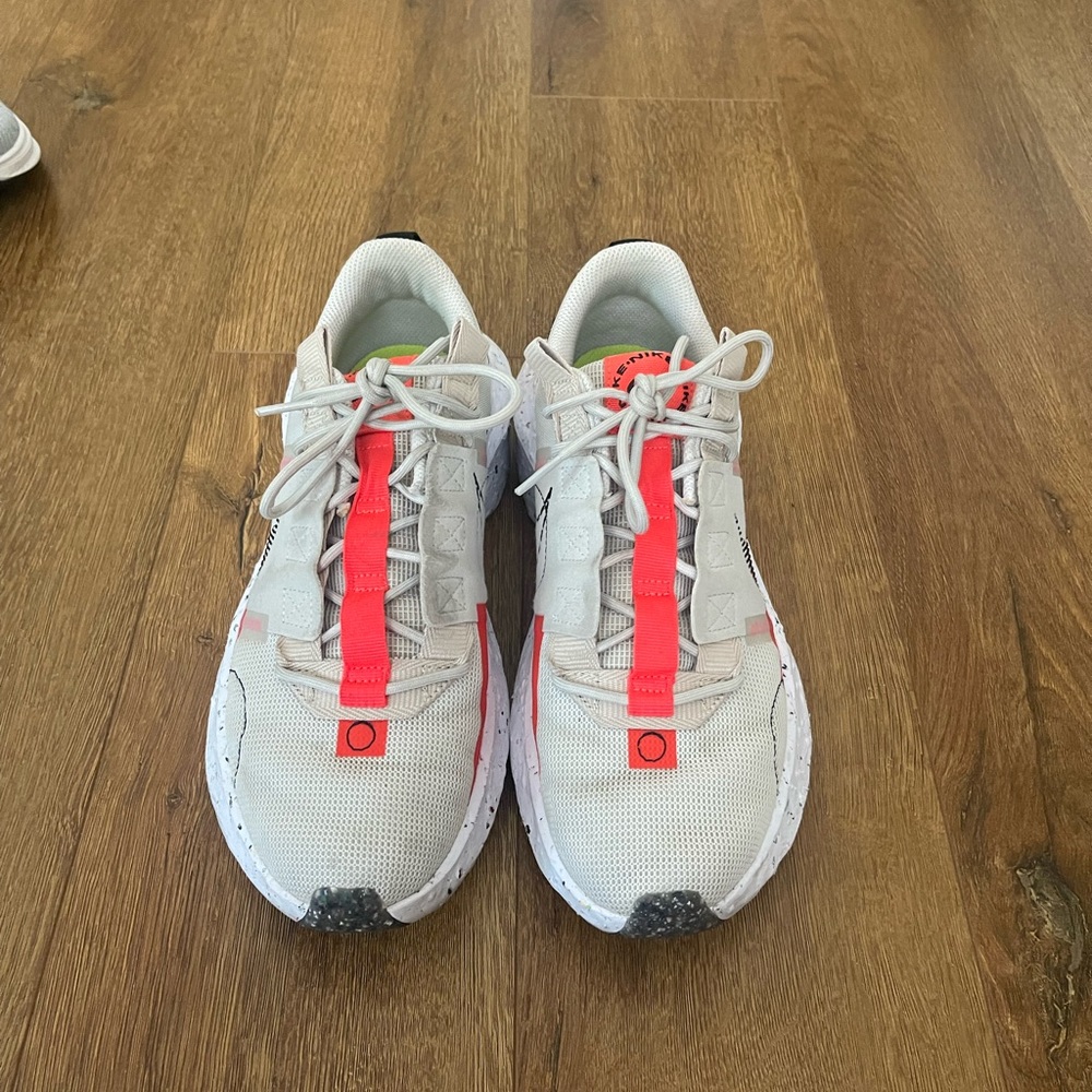 Nike causal athletic shoe